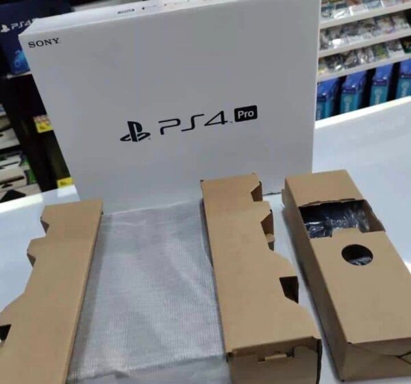 Sony PS4 Pro Console