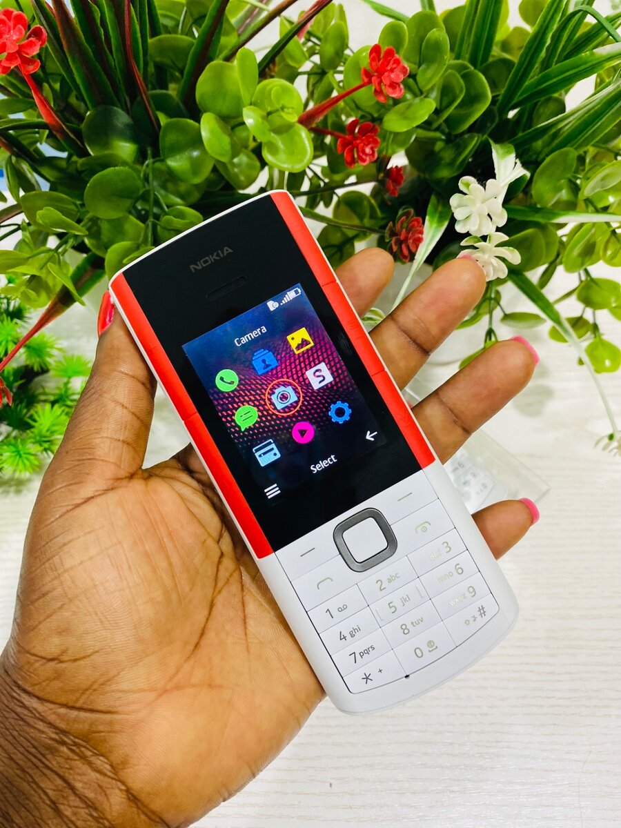 Nokia 5710 XpressAudio 2G. White