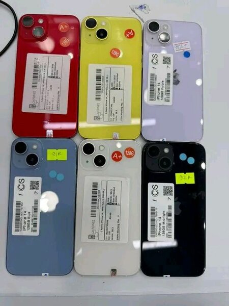 iPhone 15 simple