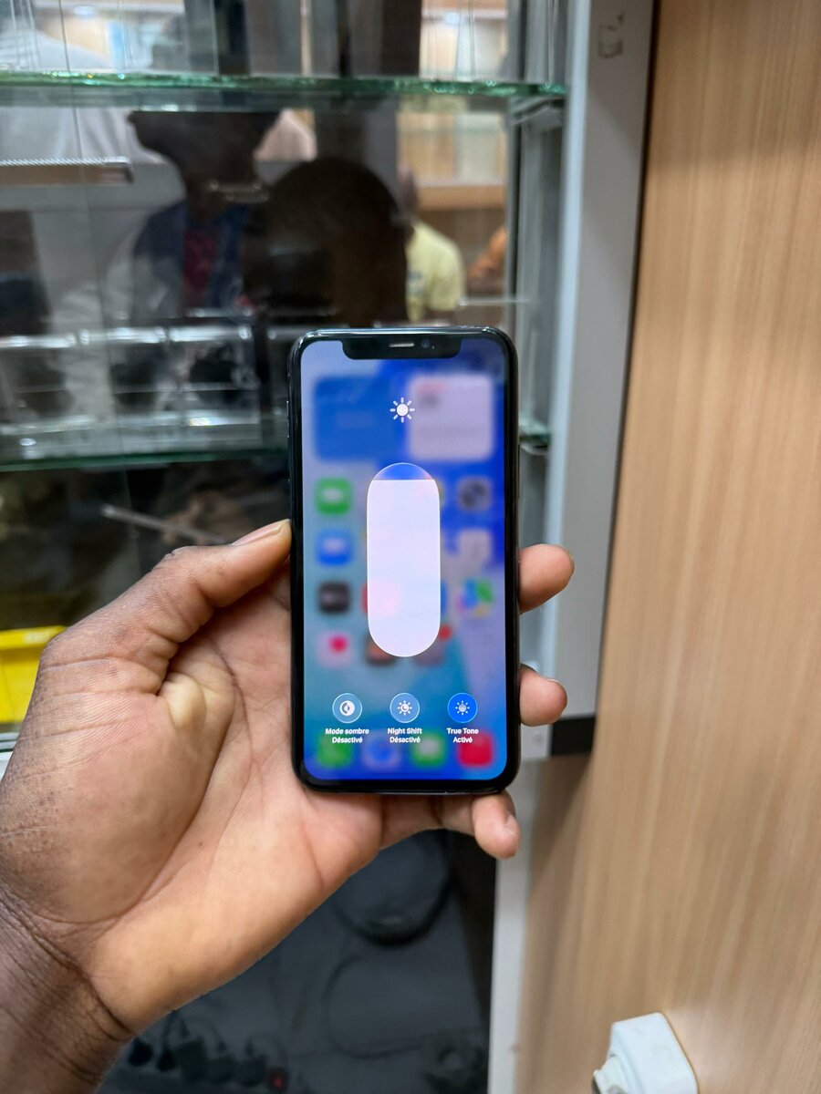 *iPhone 11 Pro 256gb tout est