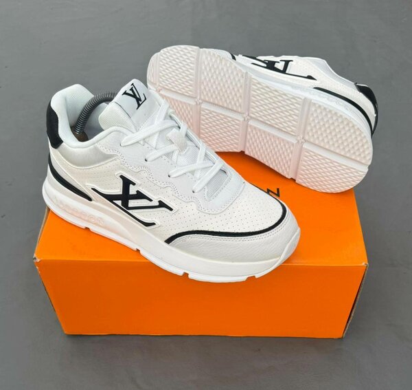 Baskets Louis Vuitton Homme