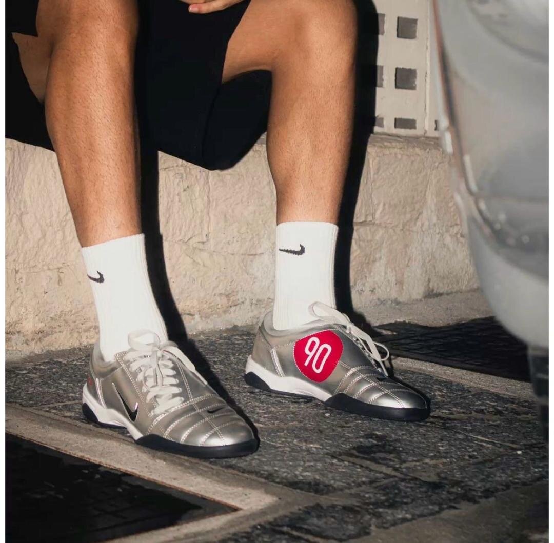 Chaussures de sport Nike T90