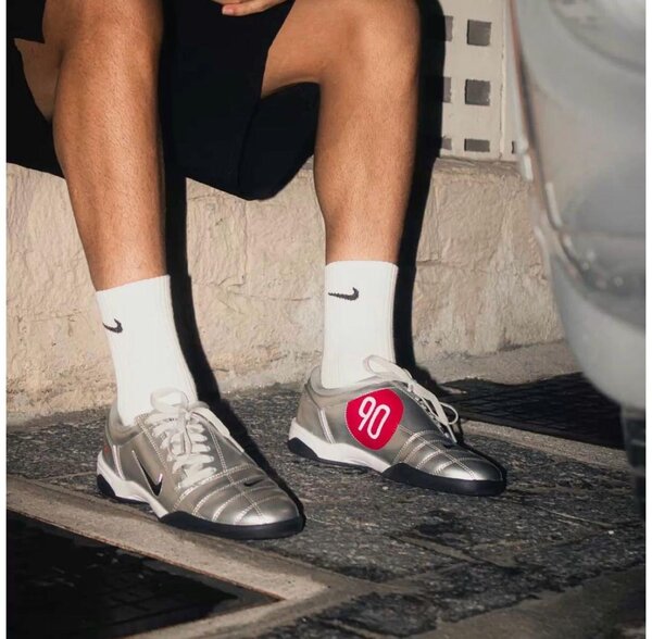 Chaussures de sport Nike T90