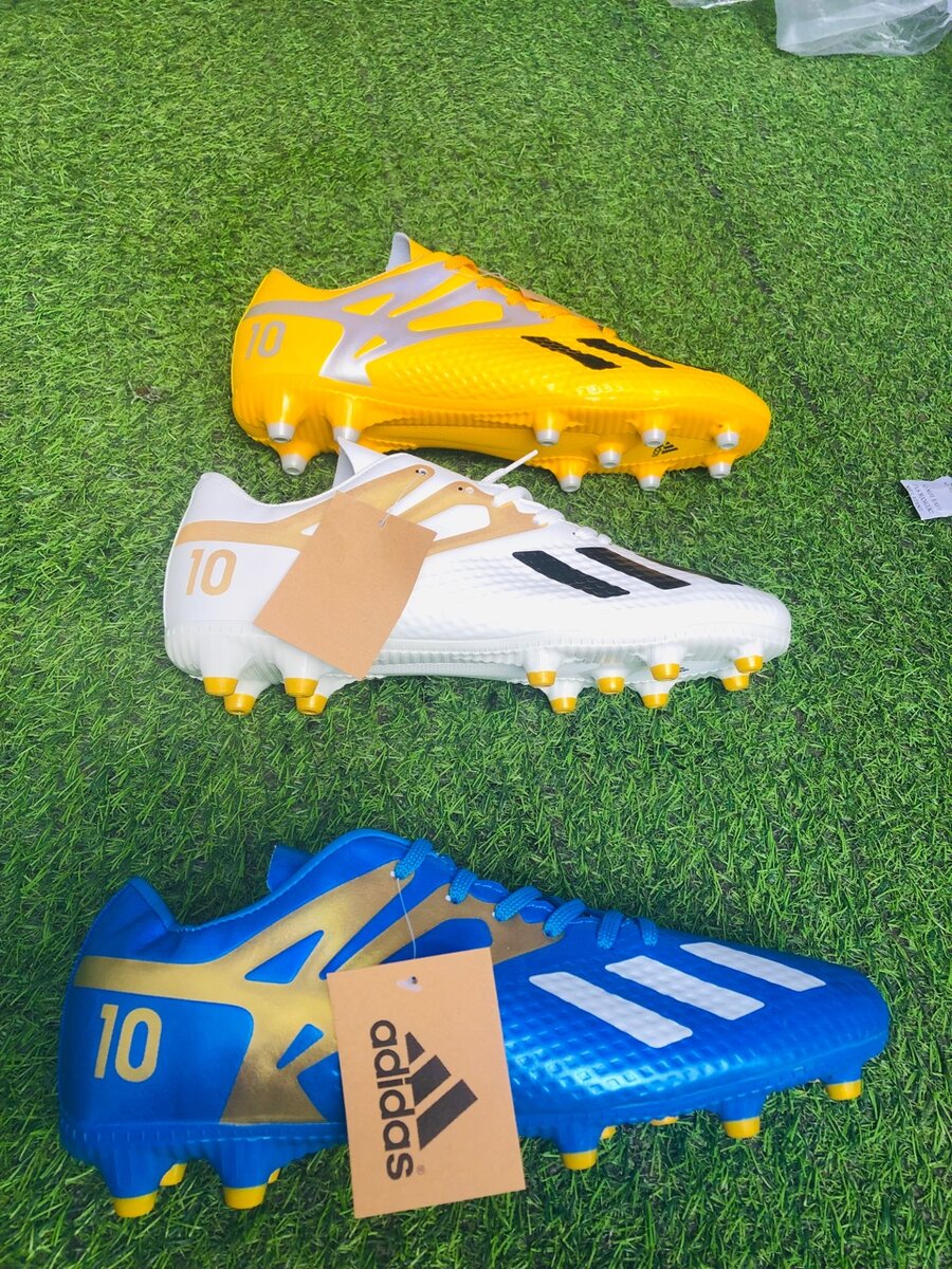 High quality soccer boots