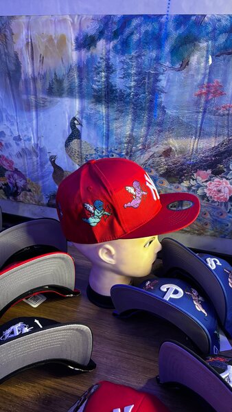 Casquette rouge brodée NY