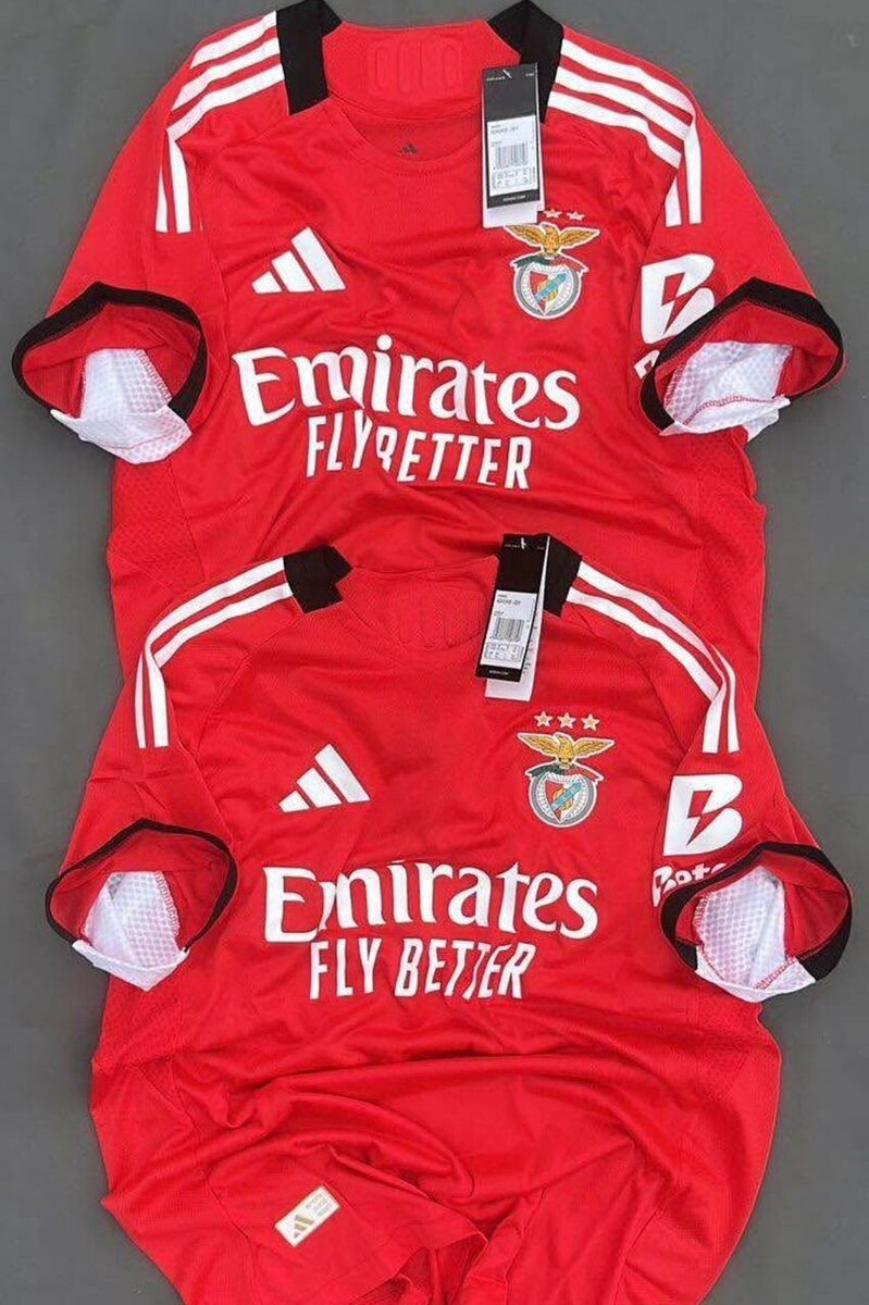 Maillots de football rétro clubs