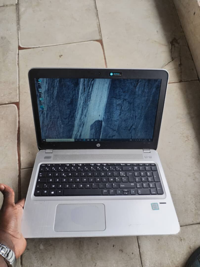 ORDINATEURS PORTABLE HP I7