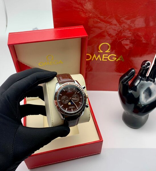 Montre Omega avec phases de lune