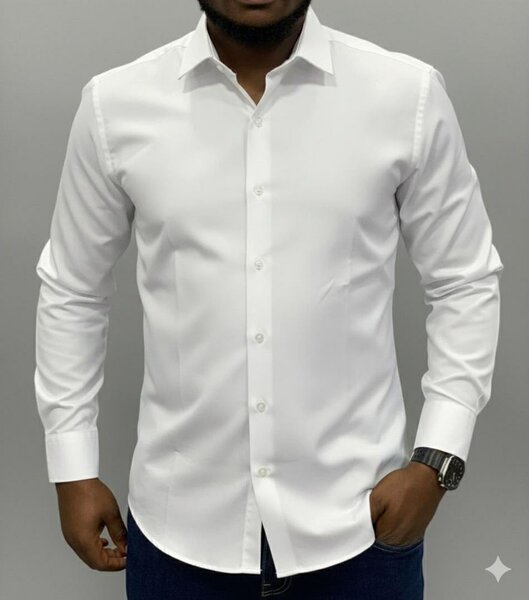 Chemise blanche élégante homme