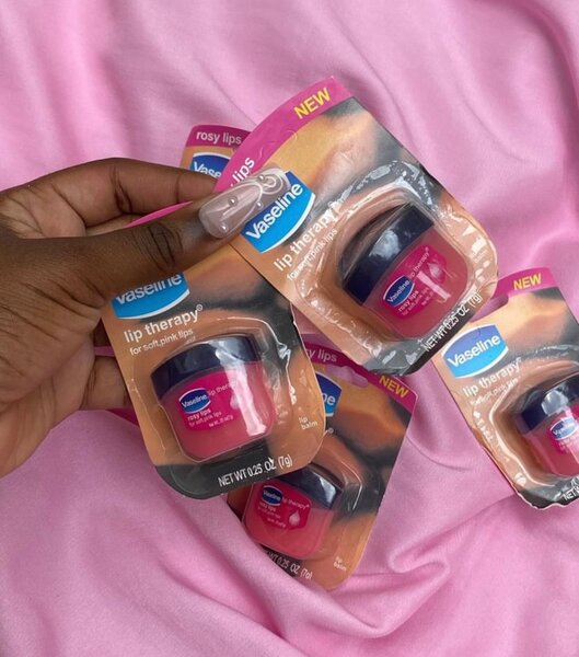 Vaseline Soin Lèvres Rosées