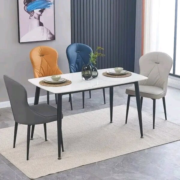 Table à manger moderne