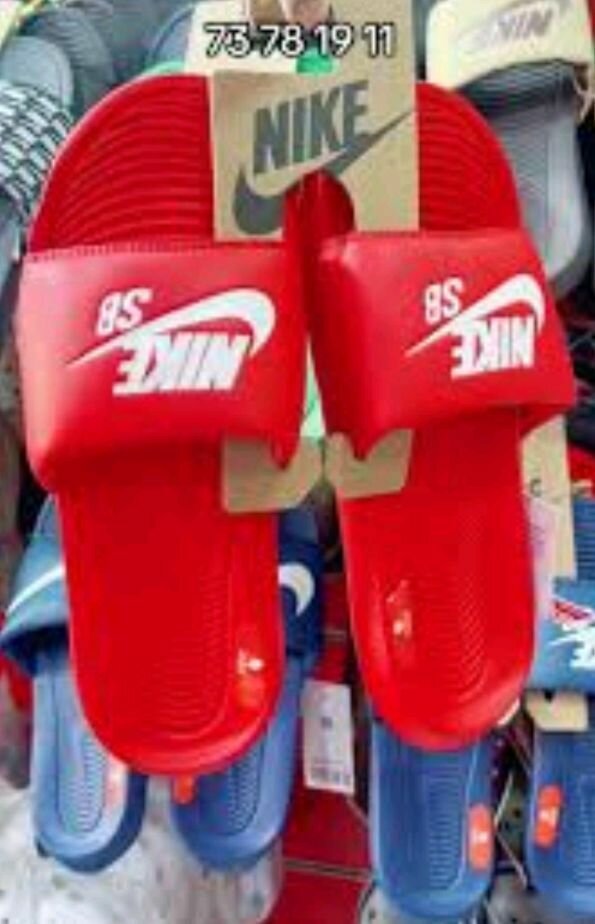 Claquettes Nike SB Confort