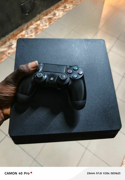 Ps4 slim non craque