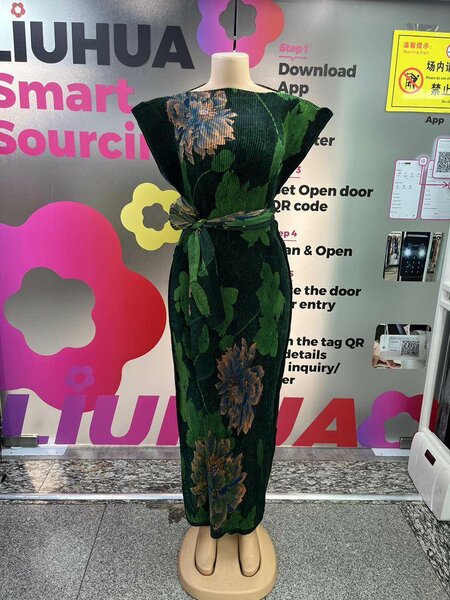 Robe longue fleurie élégante