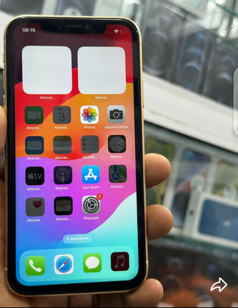 iPhone XR jaune 64Go