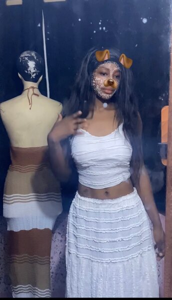 Ensemble Jupe et Haut Blanc élégant