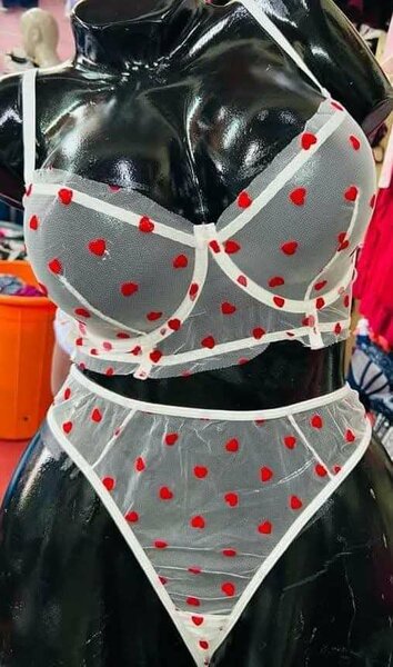 Ensemble lingerie cœur séduisant