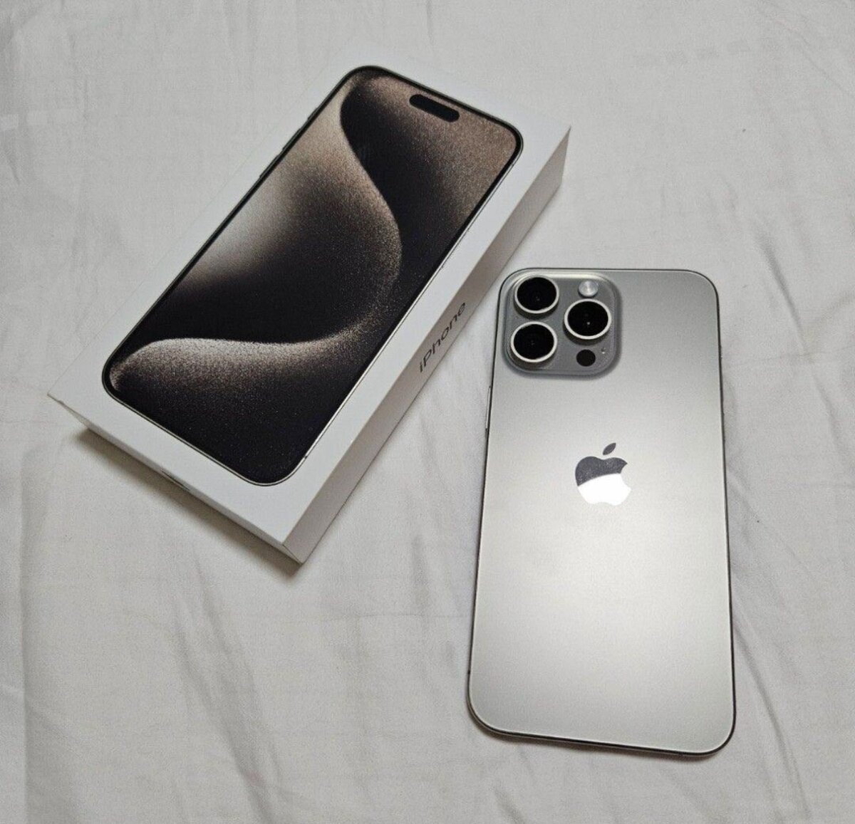 iPhone 15 pro max 256 gig