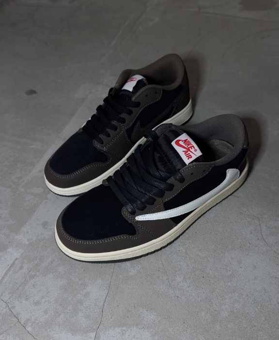 Black Travis Scott (OG-Mocha-Olive)