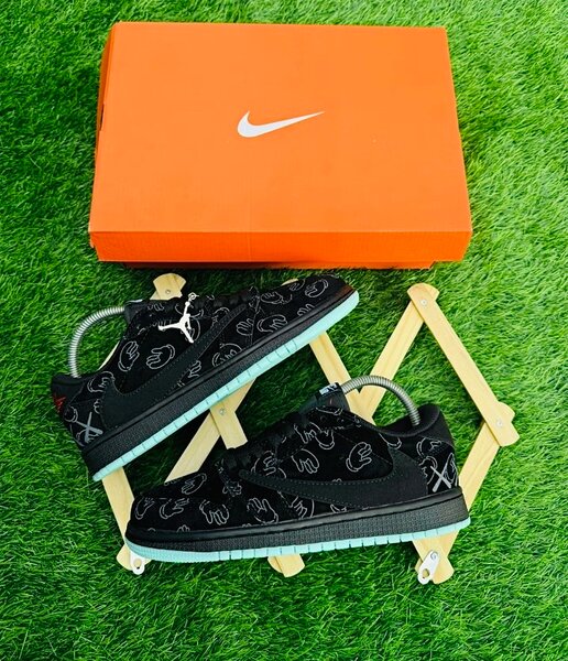 Baskets Nike art urbain