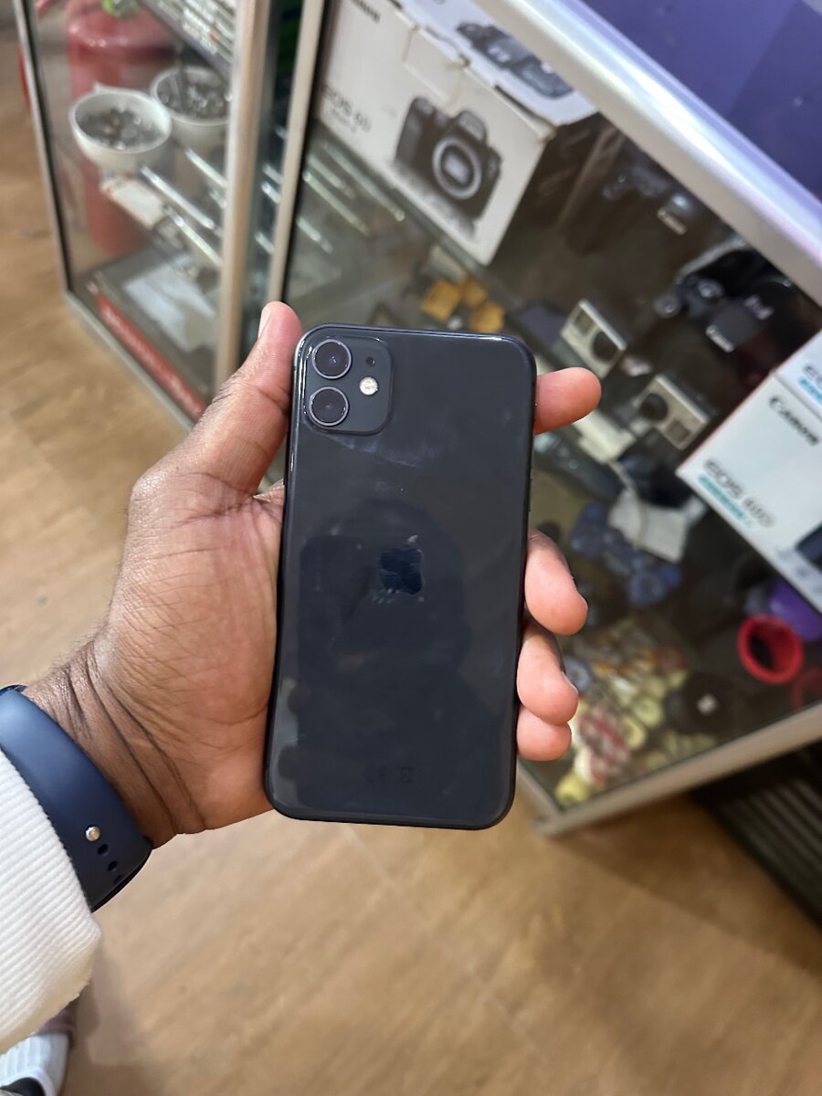 iPhone 11 U.K , 64GB