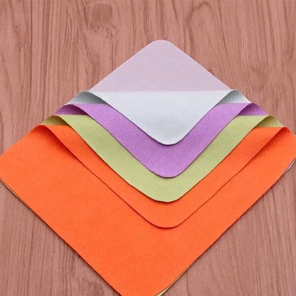 Coffret de lunettes + essuie glace