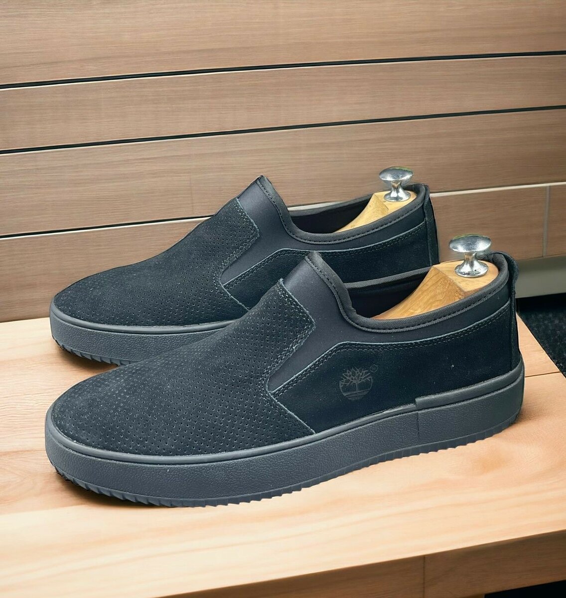 TIMBERLAND ALL BLACK