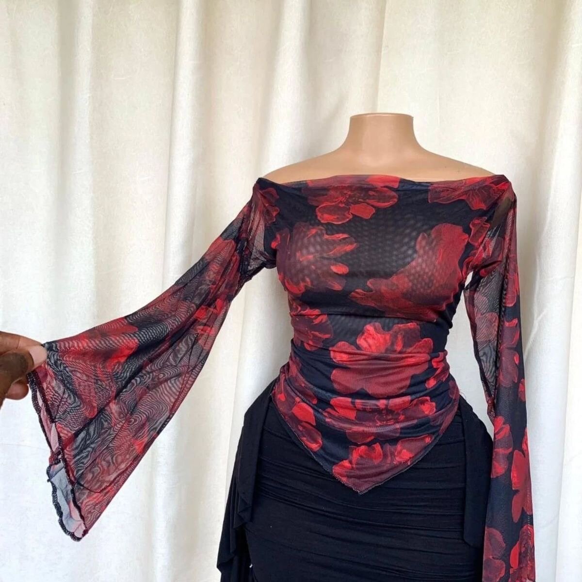 Haut à manches longues florales