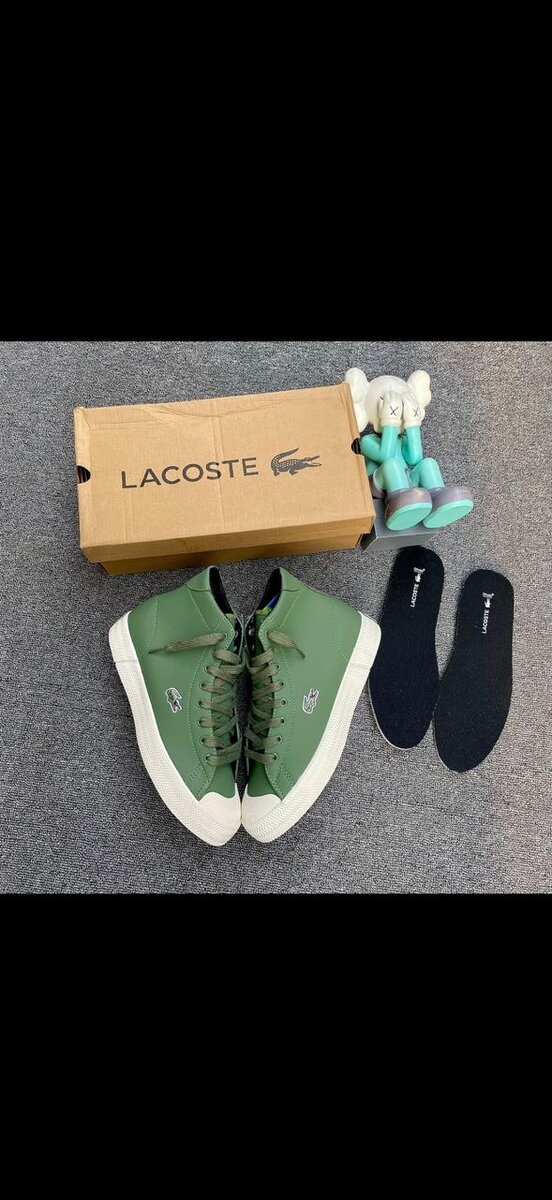 Baskets montantes vertes Lacoste
