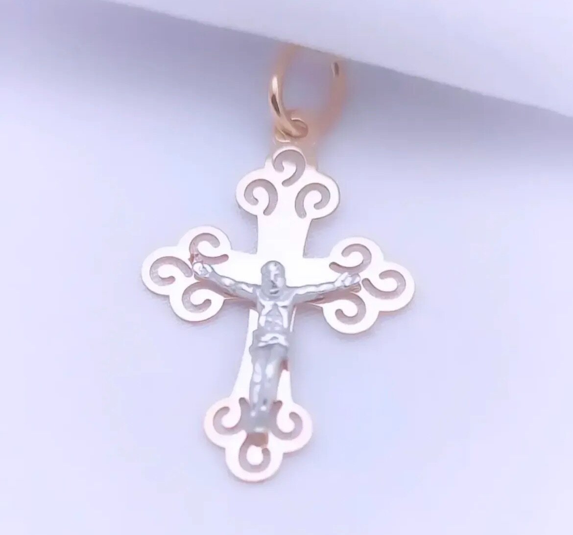 Крестик из красного золота 585