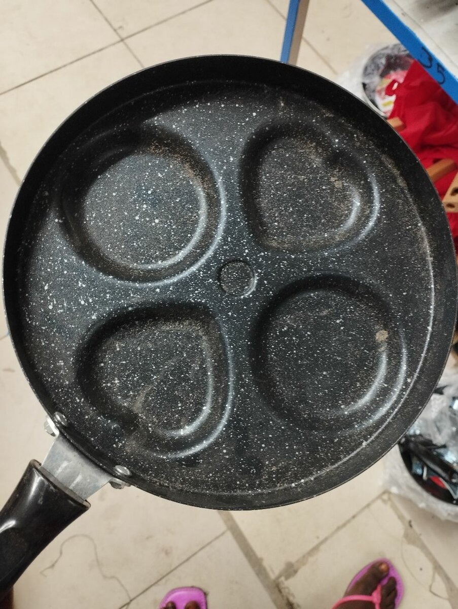 Poêle à crêpes antiadhésive 4 empreintes