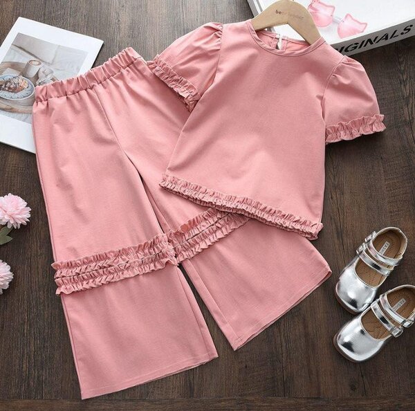 Tenues élégantes pour enfants