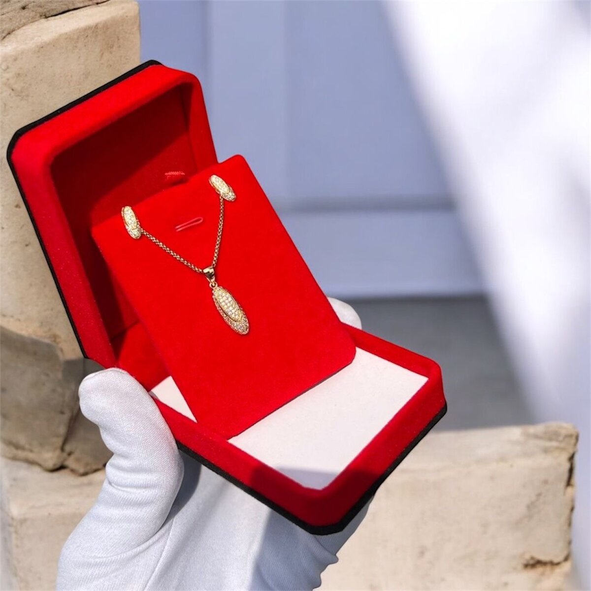 Ensemble Collier et Boucles d'Oreilles en Or