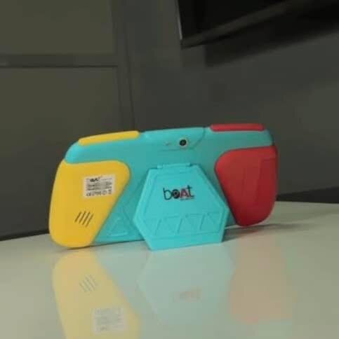 Tablette gaming Boat B704