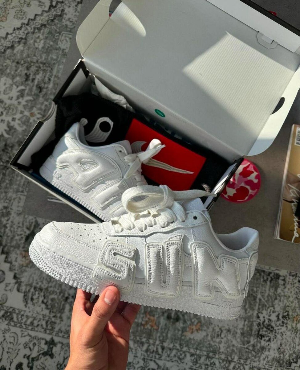 NIKE AIRFORCE CLASSIC