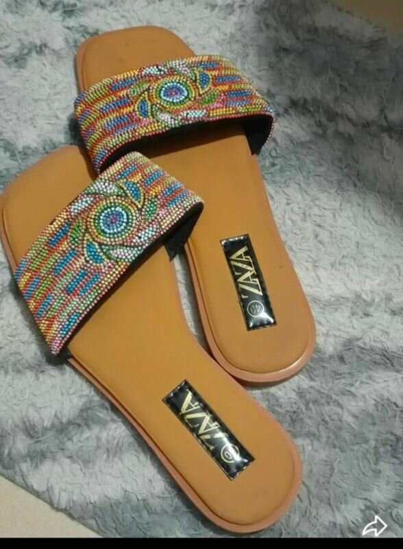 Sandales perlées d'été