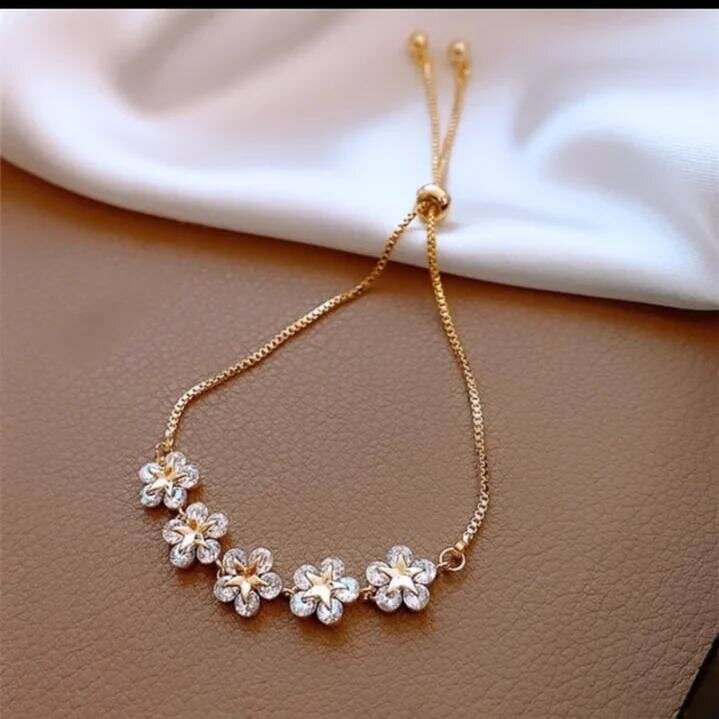 Pretty adjustable bracelet gold