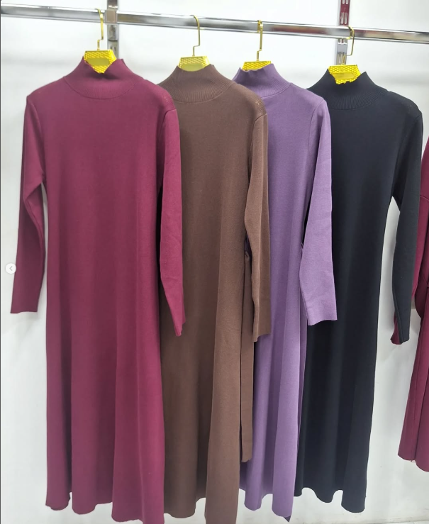 Трикотажные платье черное