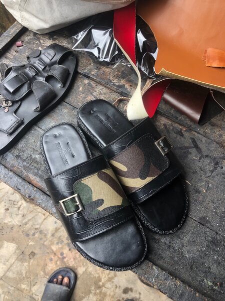 Sandales Noires Camouflage Homme