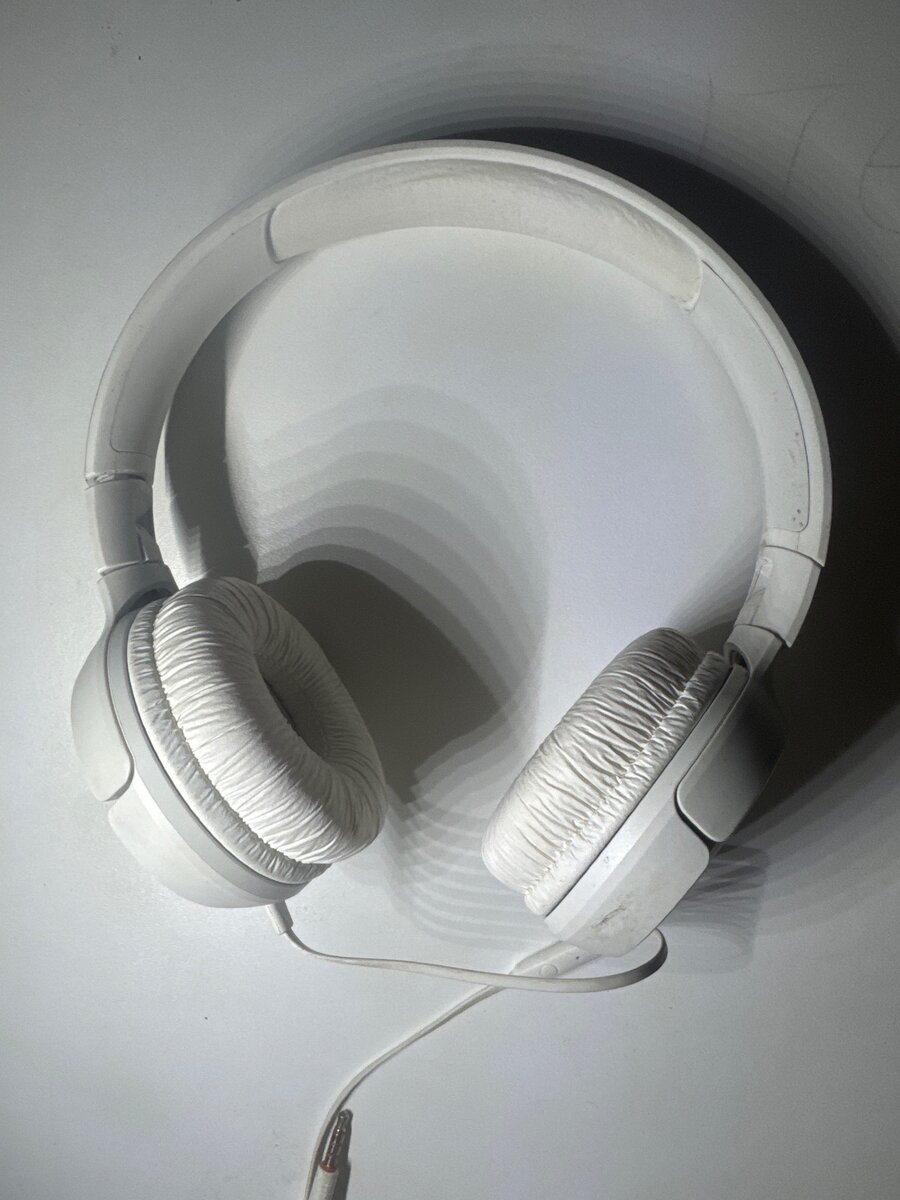 Jbl wired head phones