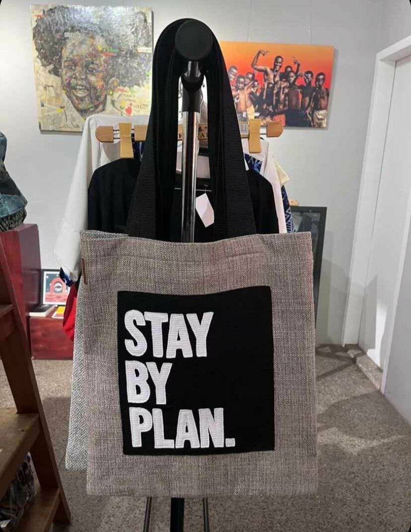 Tote bag