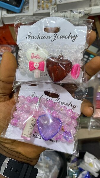 Bracelets en perles colorées