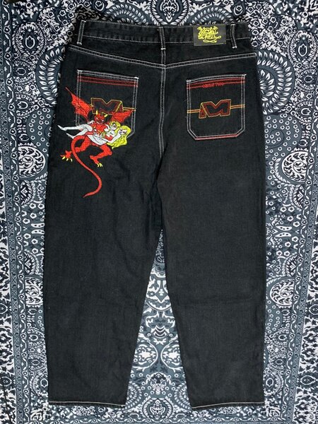 Baggy Jeans Dark Vibe