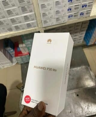 Huawei p30 lite 128Go 6giga ram original neuf scellé