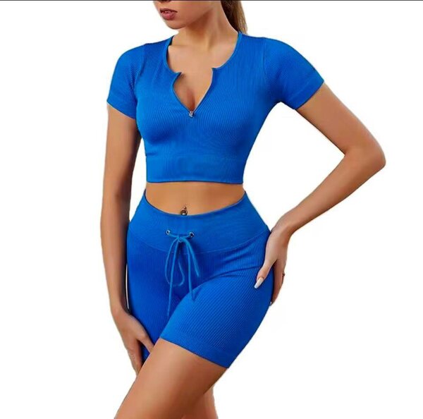 Ensemble court à col zippé