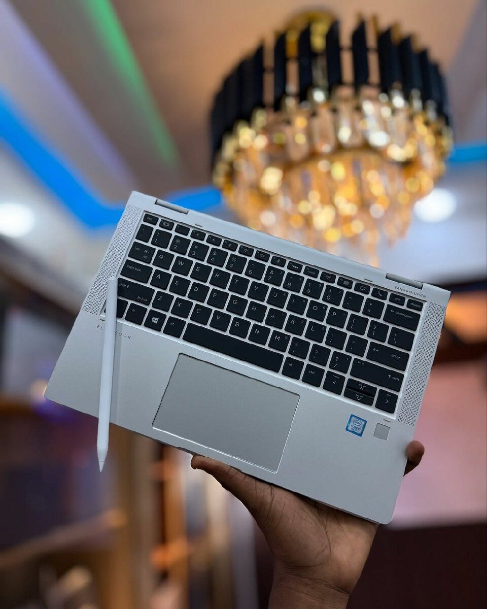 Hp Elite book with pen