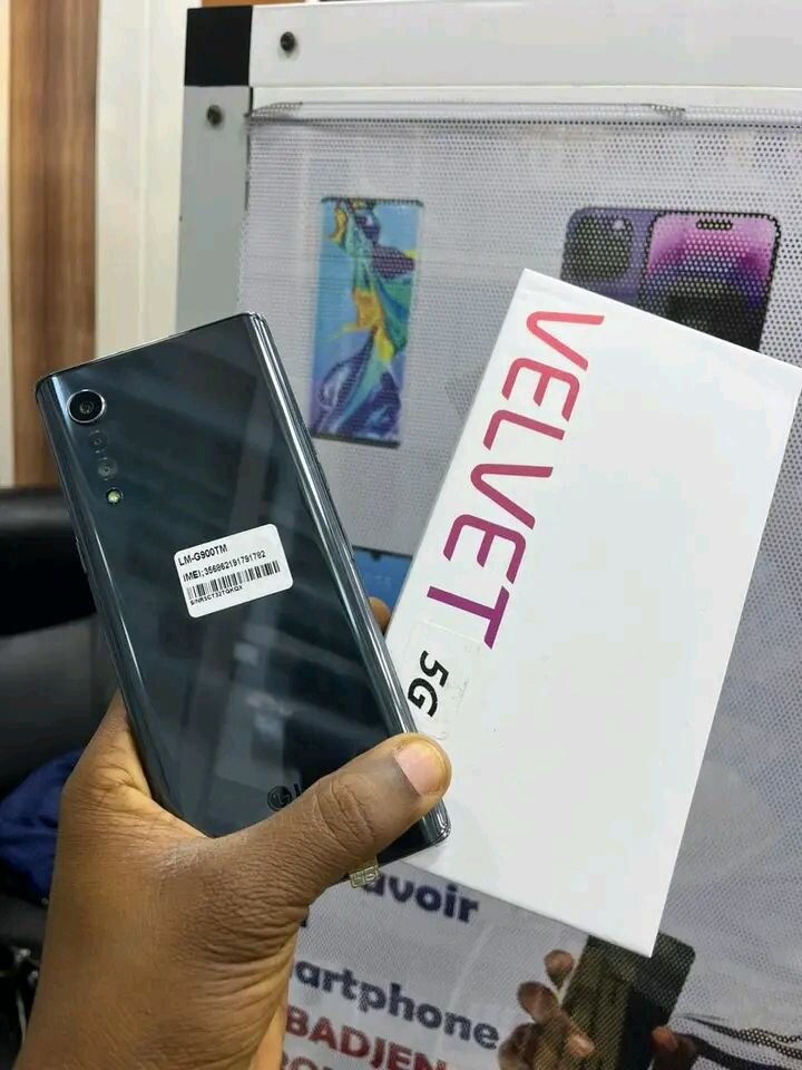 Téléphone LG Velvet 5G