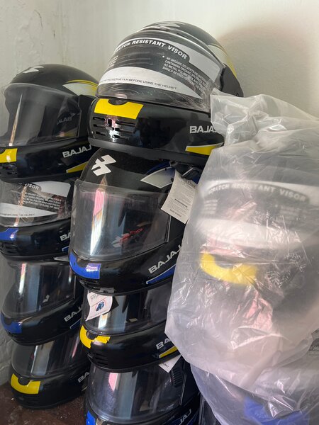 Casques de moto Bajaj