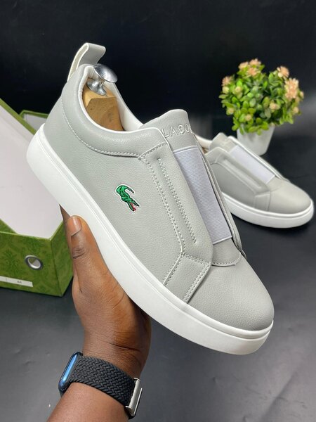 LACOSTE CLASSIC WEAR