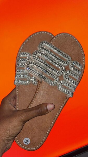 Sandales élégantes strass